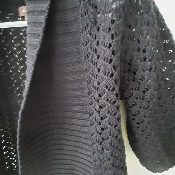Jessica  sweater/shrug/bolero jacket. Black.  Short sleeve.size M. - Picture 6 of 16